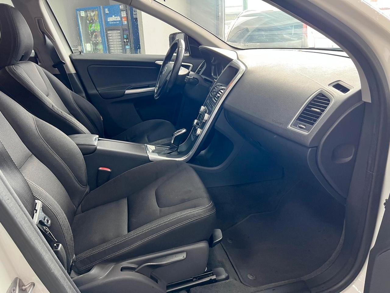 Volvo XC 60 XC60 D5 AWD Kinetic