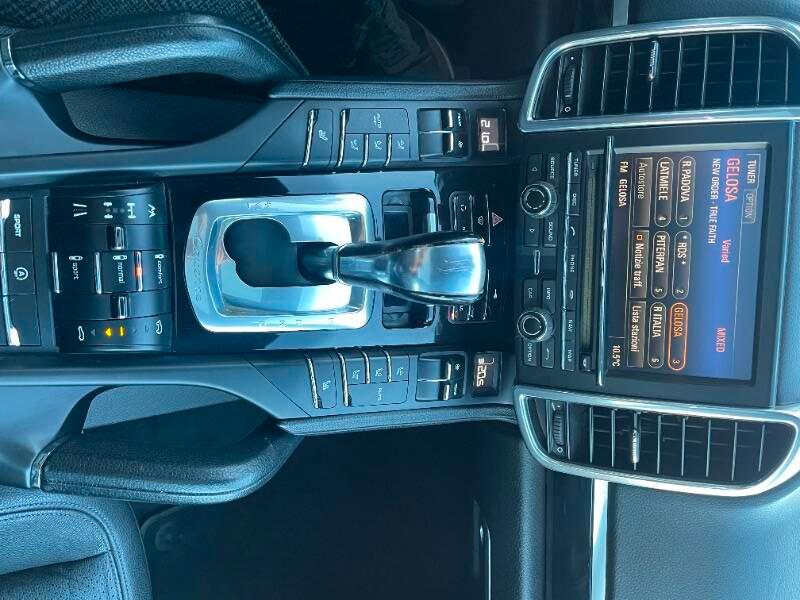 Porsche Cayenne 3.0 V6 tdi tiptronic TETTO