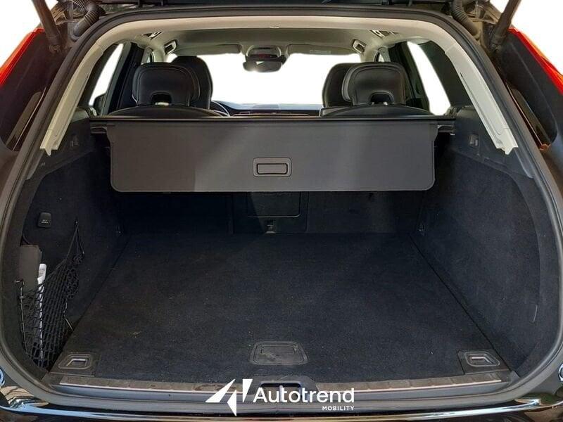 Volvo XC60 B4 197+14 CV AWD Automatica Mild Hybrid Diesel NAVI LED Inscription