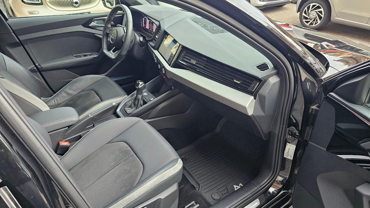 A1 SPB 35 TFSI S tronic S-LINE INTERNO ESTERNO UNIPRO' LED TAGL UFF