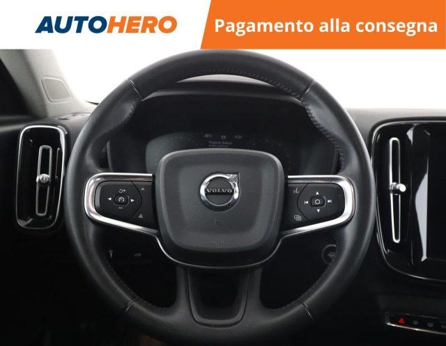 VOLVO XC40 T2 Geartronic Momentum Pro