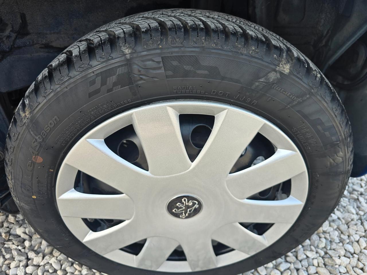 Peugeot 107 1.0 68CV 3p. Desir