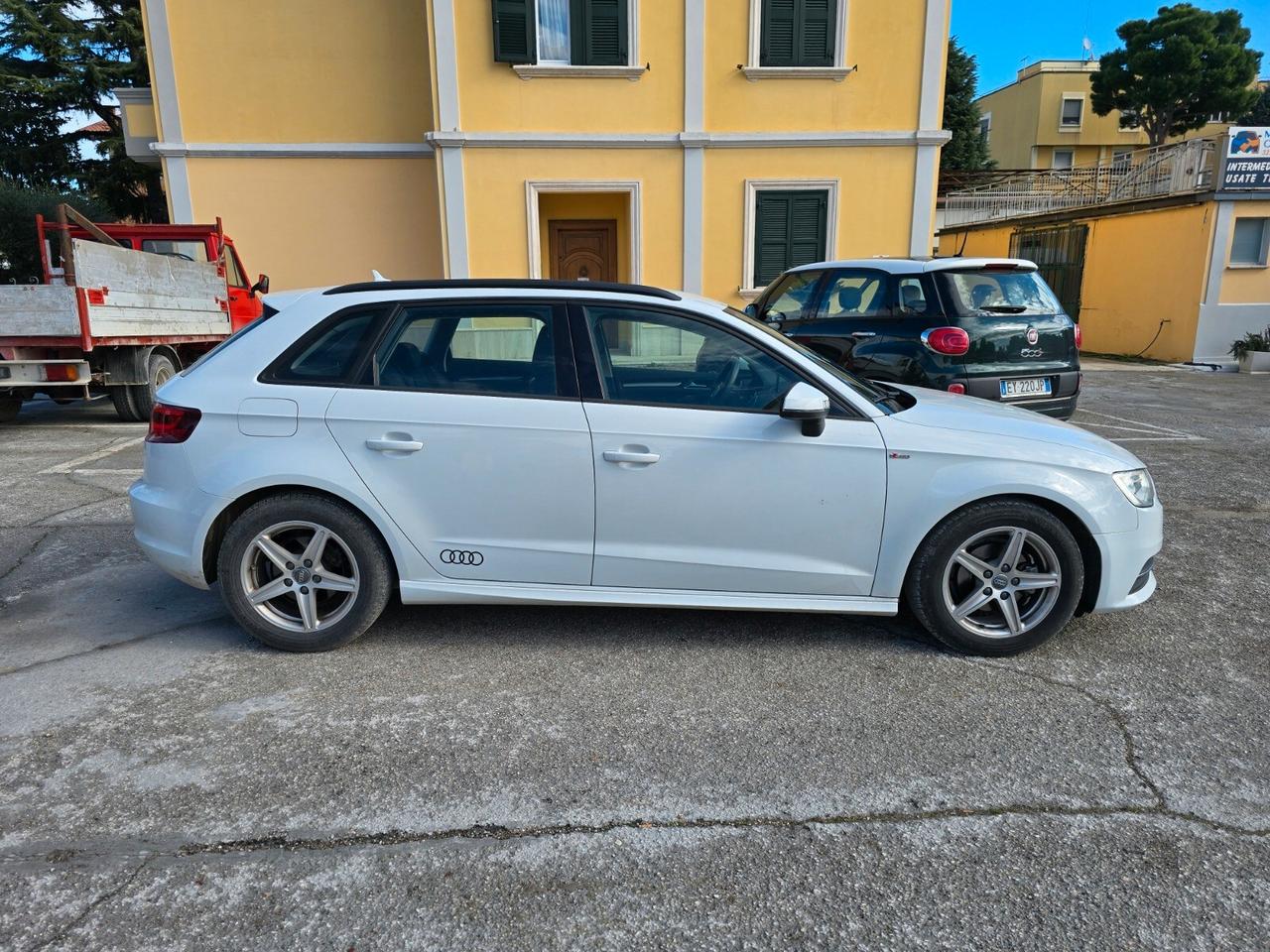 Audi A3 1.6 TDI clean S-line