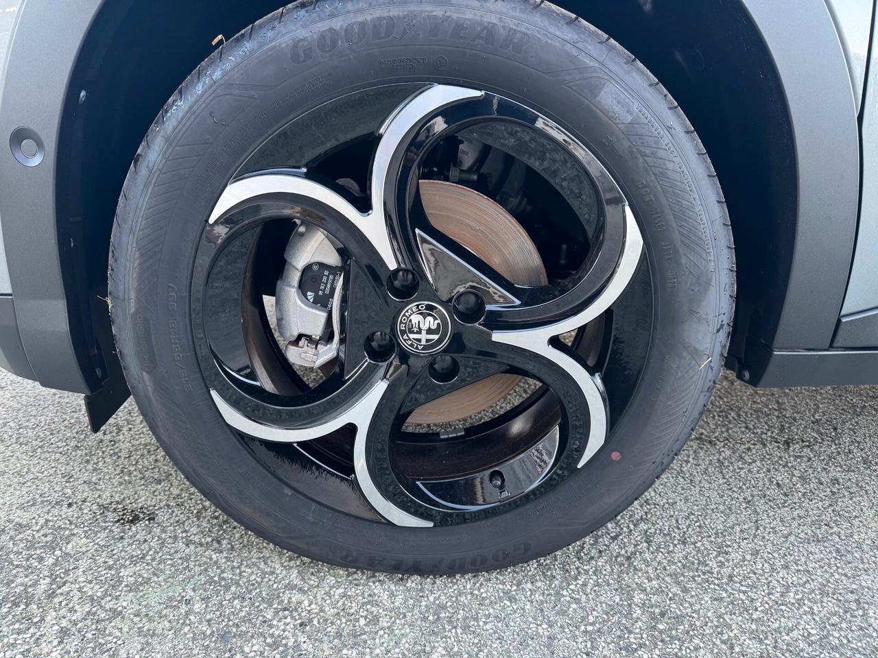 Alfa Romeo Junior 1.2cc Hybrid 145cv eDCT6 Speciale