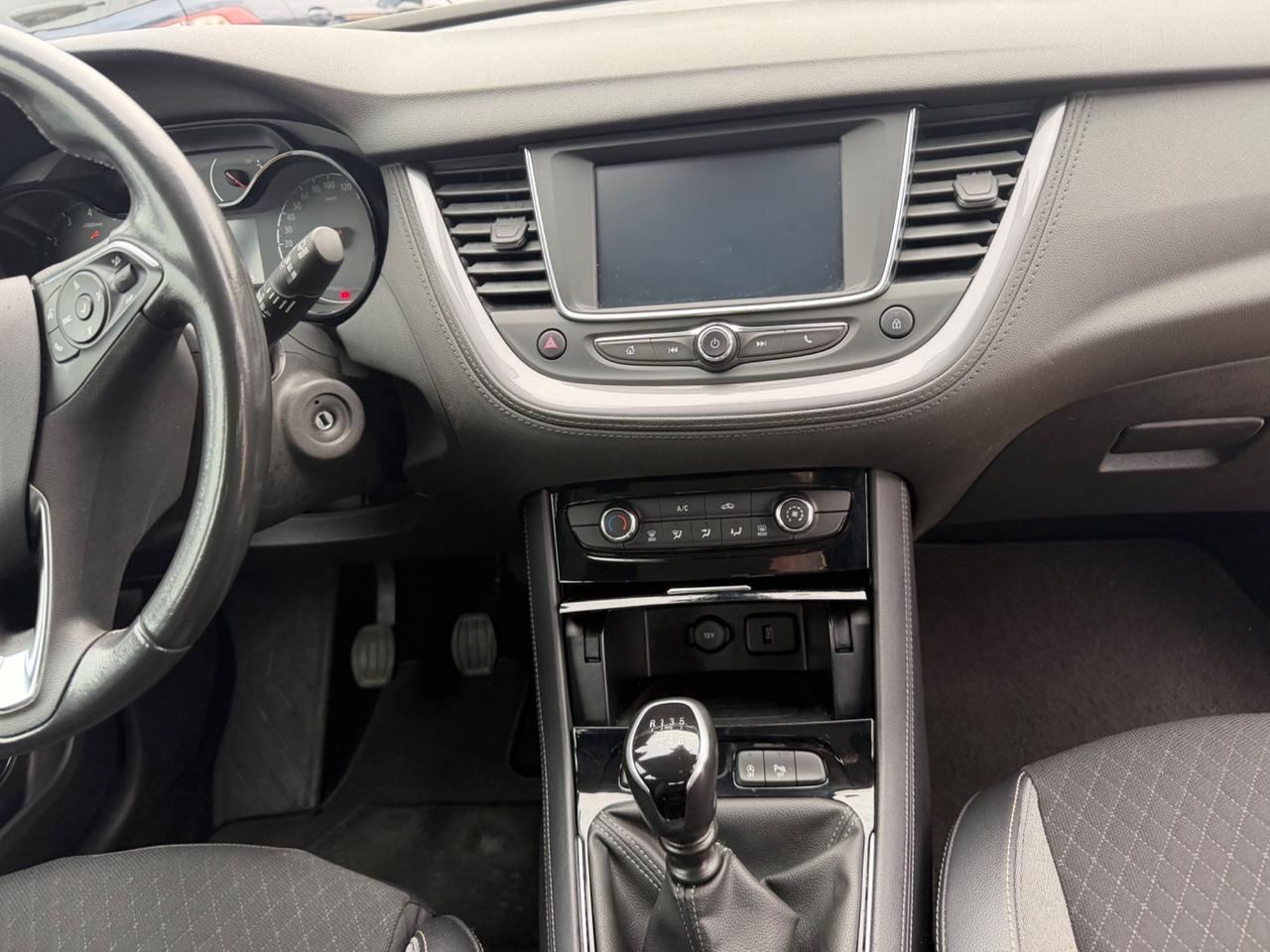 Opel Grandland X 1.5 diesel Ecotec Start&Stop aut. Business Ed.