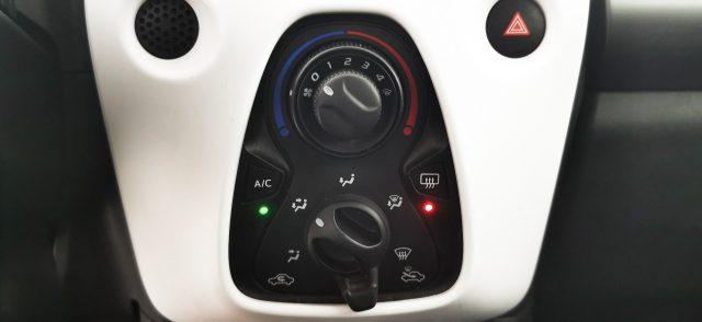 PEUGEOT 108 VTi 68 5 porte Allure