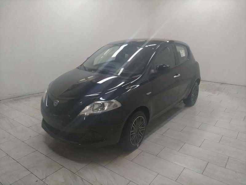 Lancia Ypsilon 1.0 firefly hybrid Oro s&s 70cv