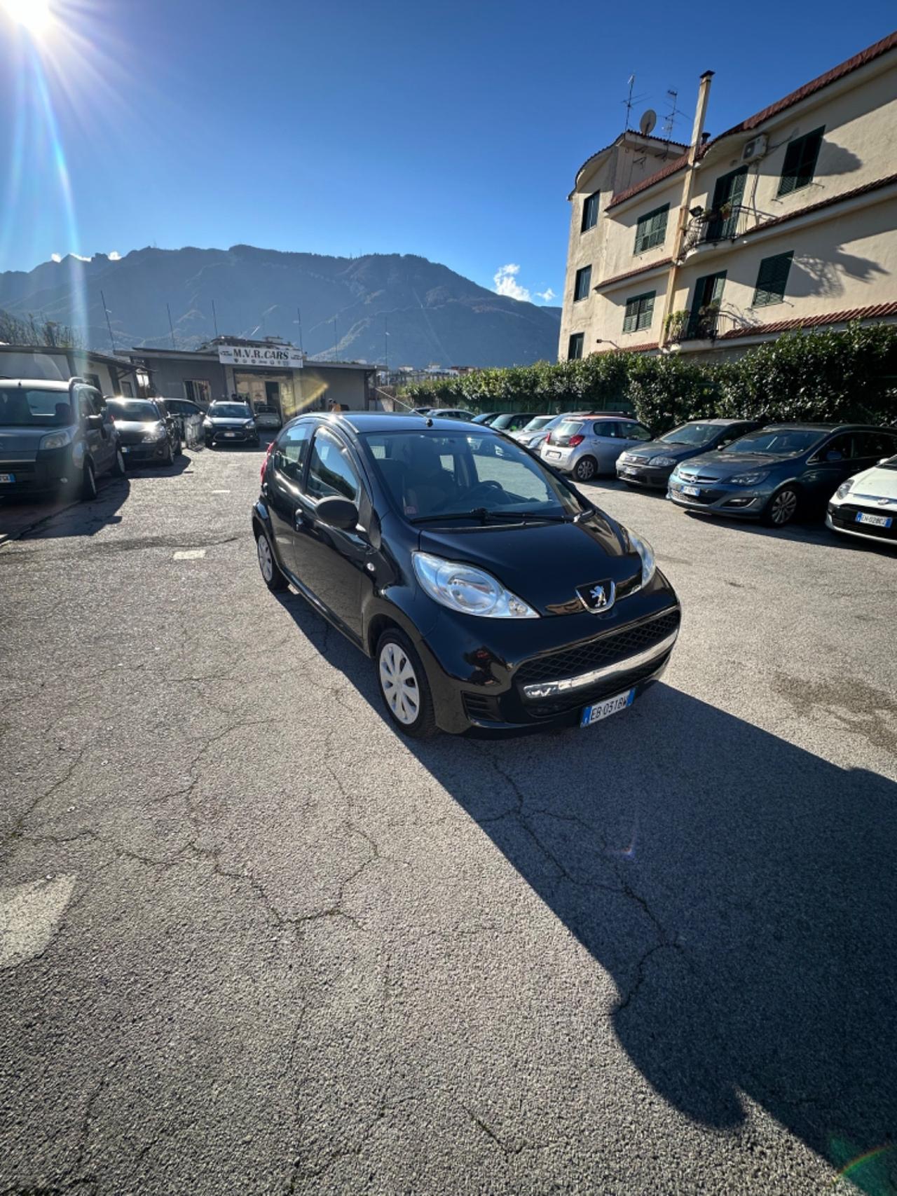 Peugeot 107 1.0 68CV 5p. Desir