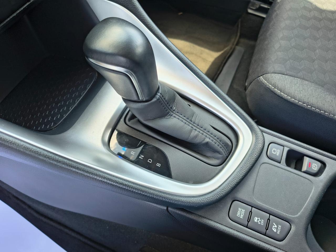 Toyota Yaris 1.5 Hybrid 5 porte *PREZZO REALE*
