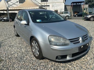 Volkswagen Golf 1.6 16V FSI 5p. Sportline