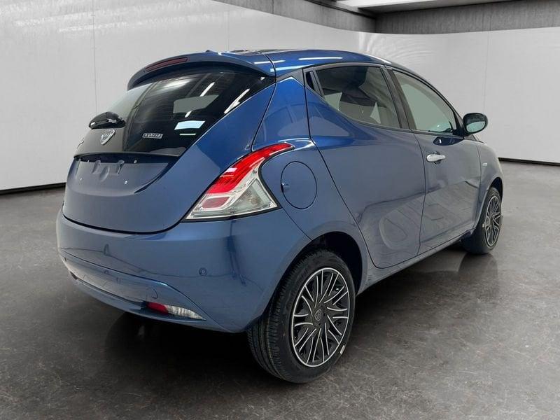 Lancia Ypsilon 1.0 firefly hybrid Gold s&s 70cv 5p.ti