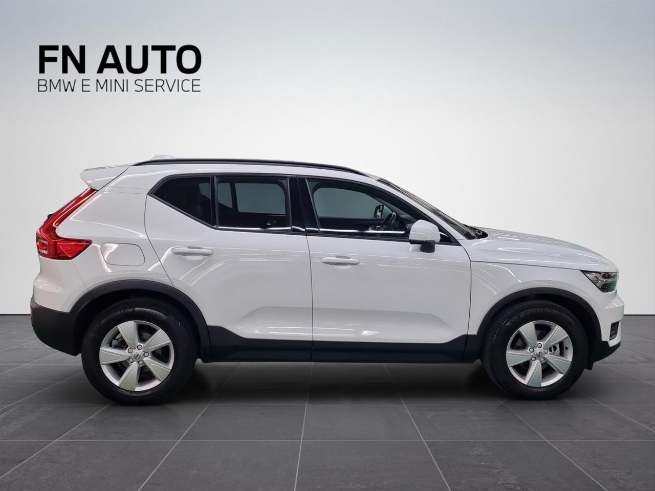 Volvo XC40 T2 Momentum Core