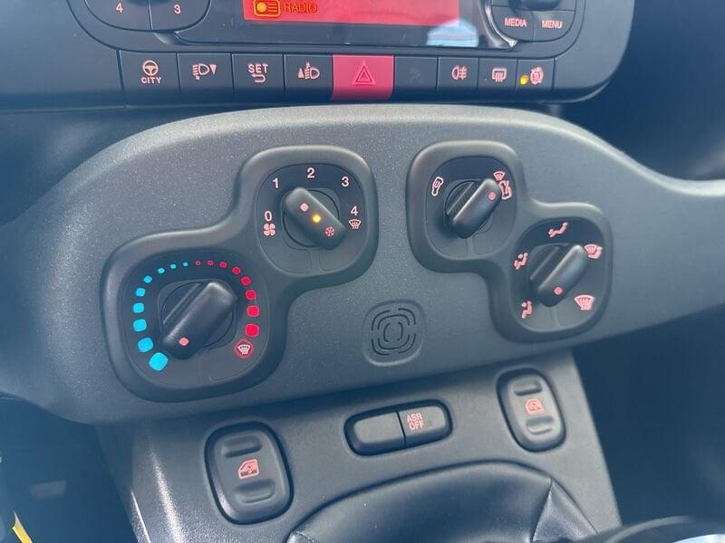 FIAT Panda 1.2 Easy 69 Cv - 5 Posti + Ruotino