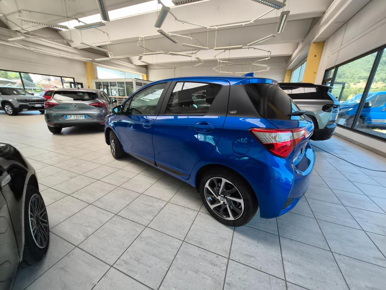 Toyota Yaris 1.5 Hybrid 5 porte Cool