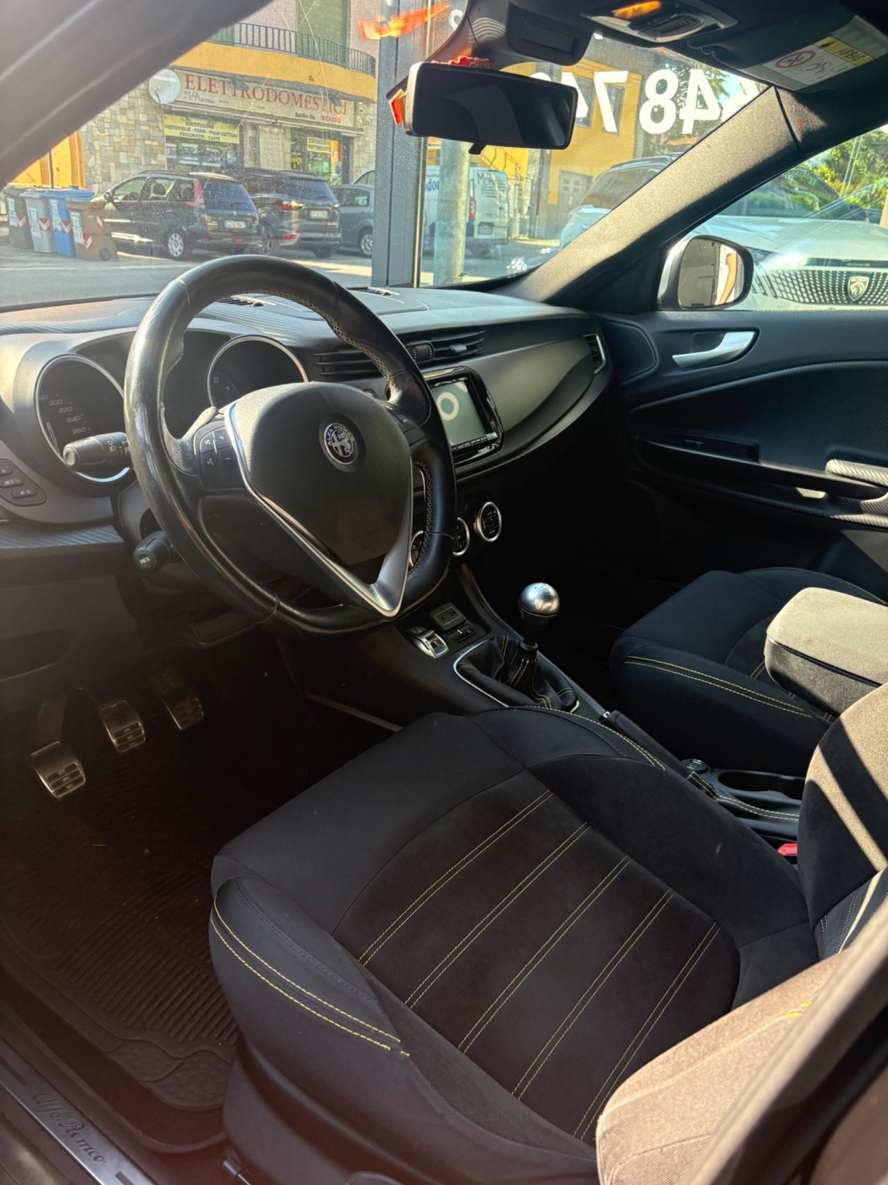 Alfa Romeo Giulietta 1.4 Turbo Carbon Look
