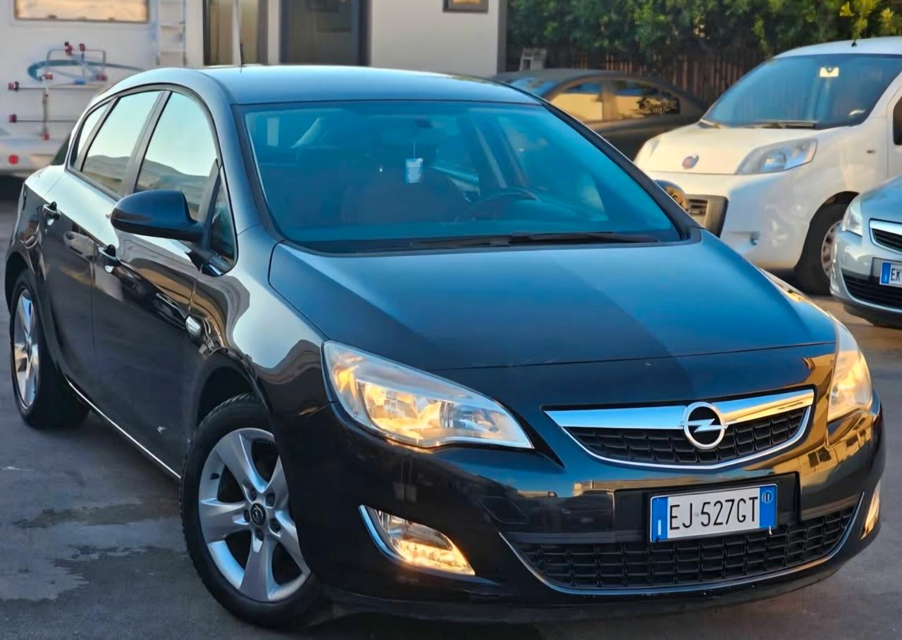 Opel Astra 1.7 CDTI 110CV 5 porte Elective