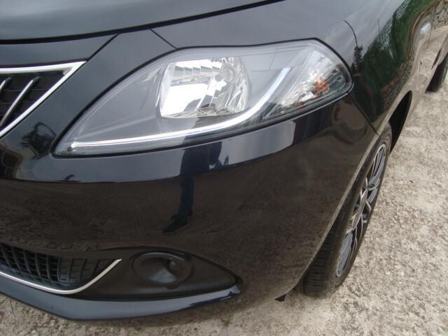 Lancia Ypsilon 1.0 FireFly 5 porte S&S Hybrid Platino