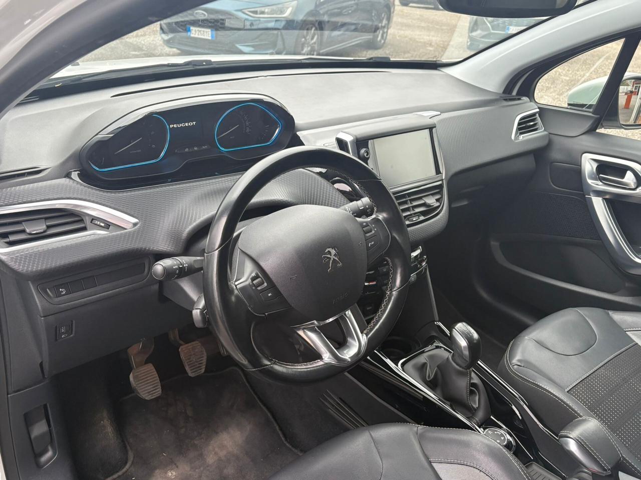 Peugeot 2008 BlueHDi 100 S&S Allure