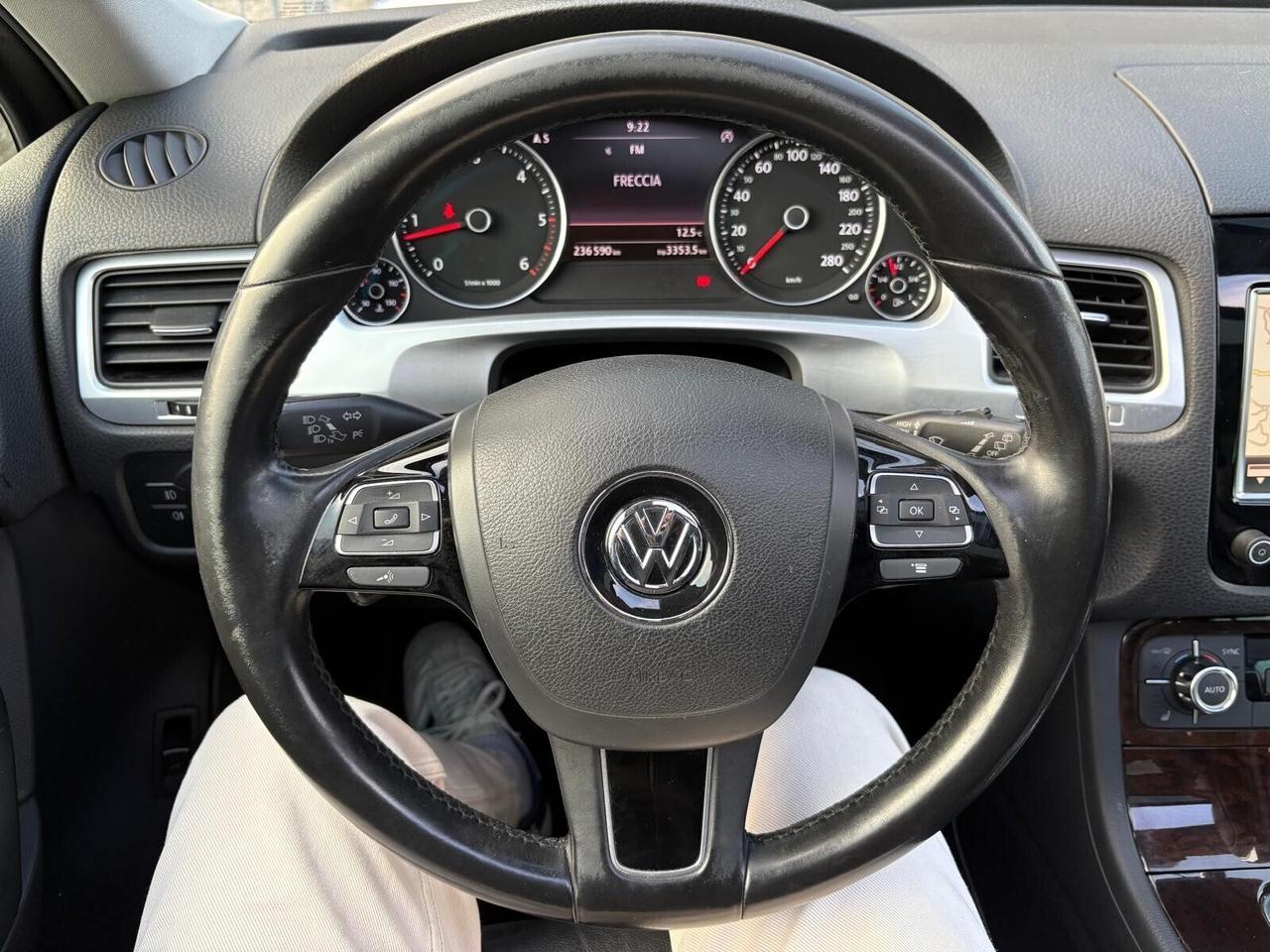 Volkswagen Touareg EXECUTIVE 3.0 V6 245cv