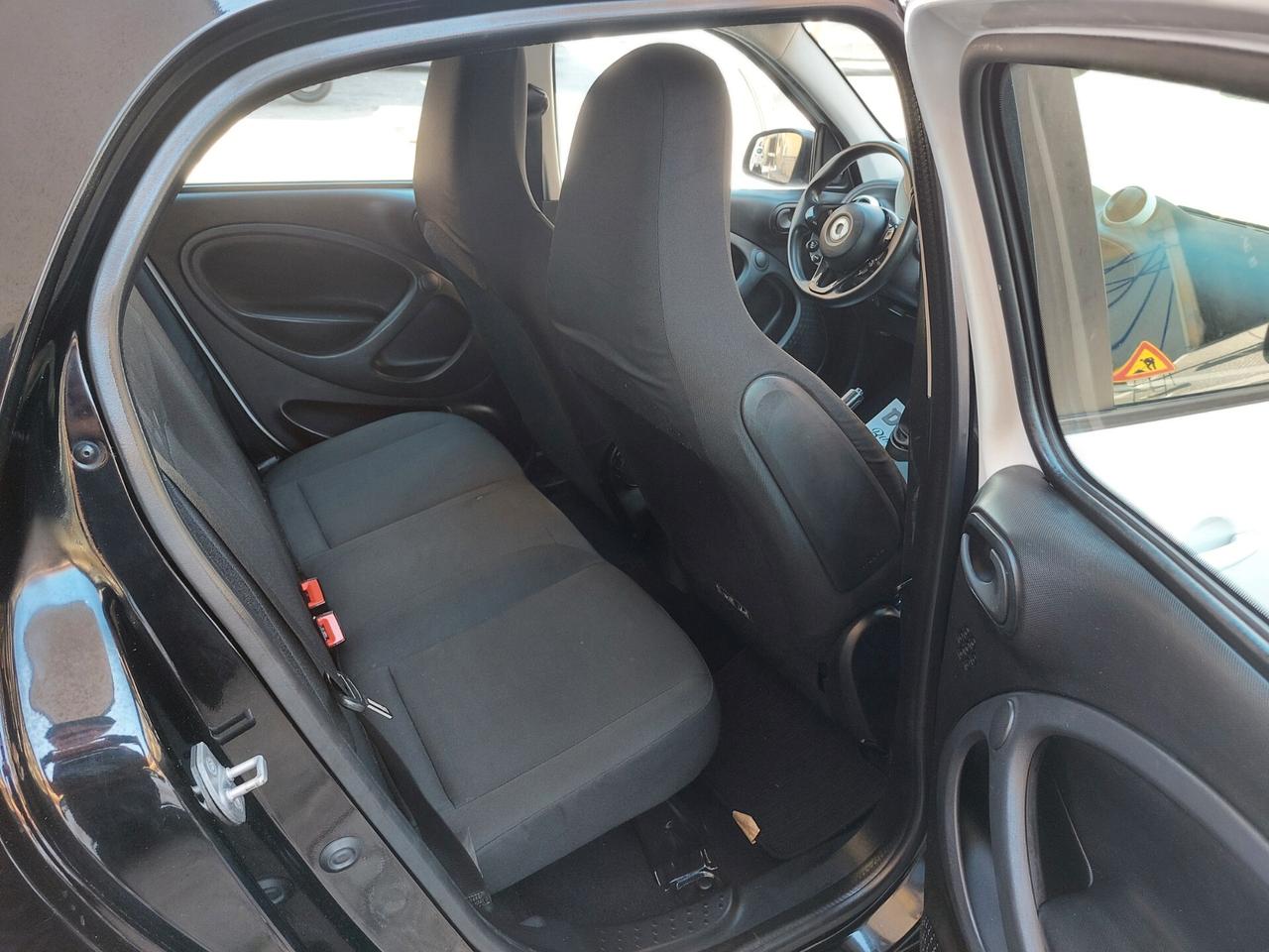 Smart ForFour 70 1.0 Youngster