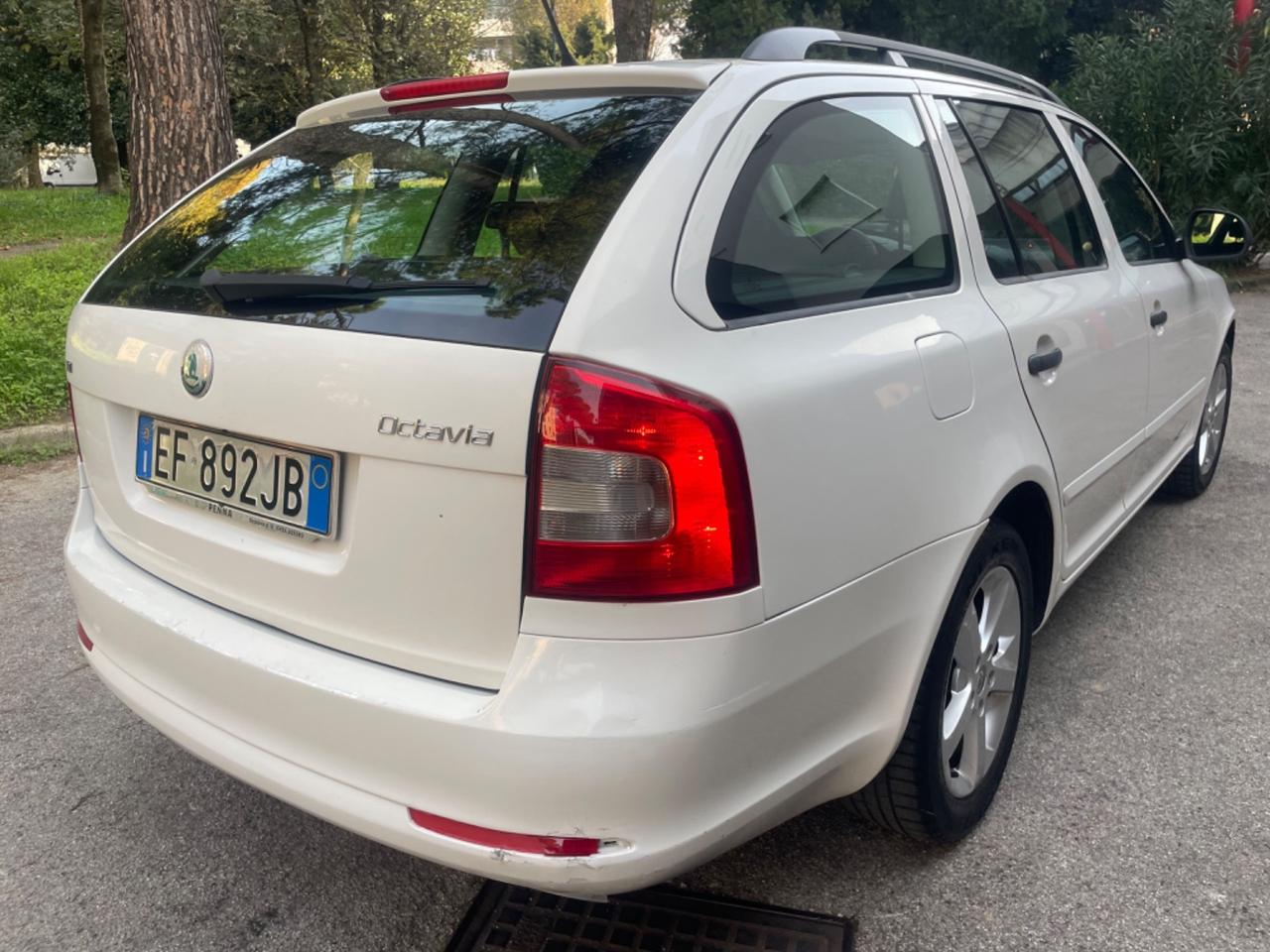 Skoda Octavia 1.6 TDI CR Pronta al uso garanzia