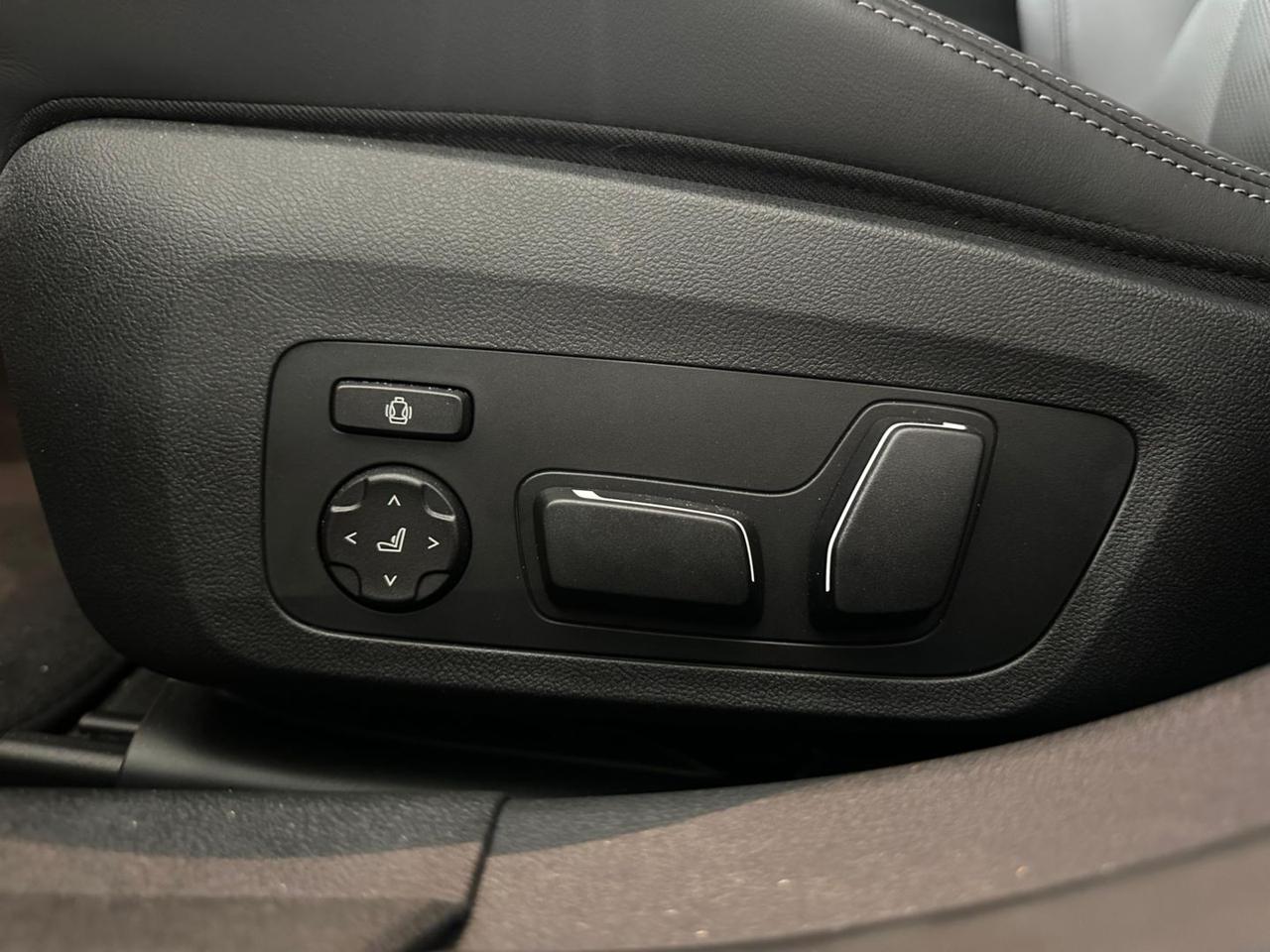 BMW M3 M3 Comp Touring xDrive Harman Kardon Carbonio Led