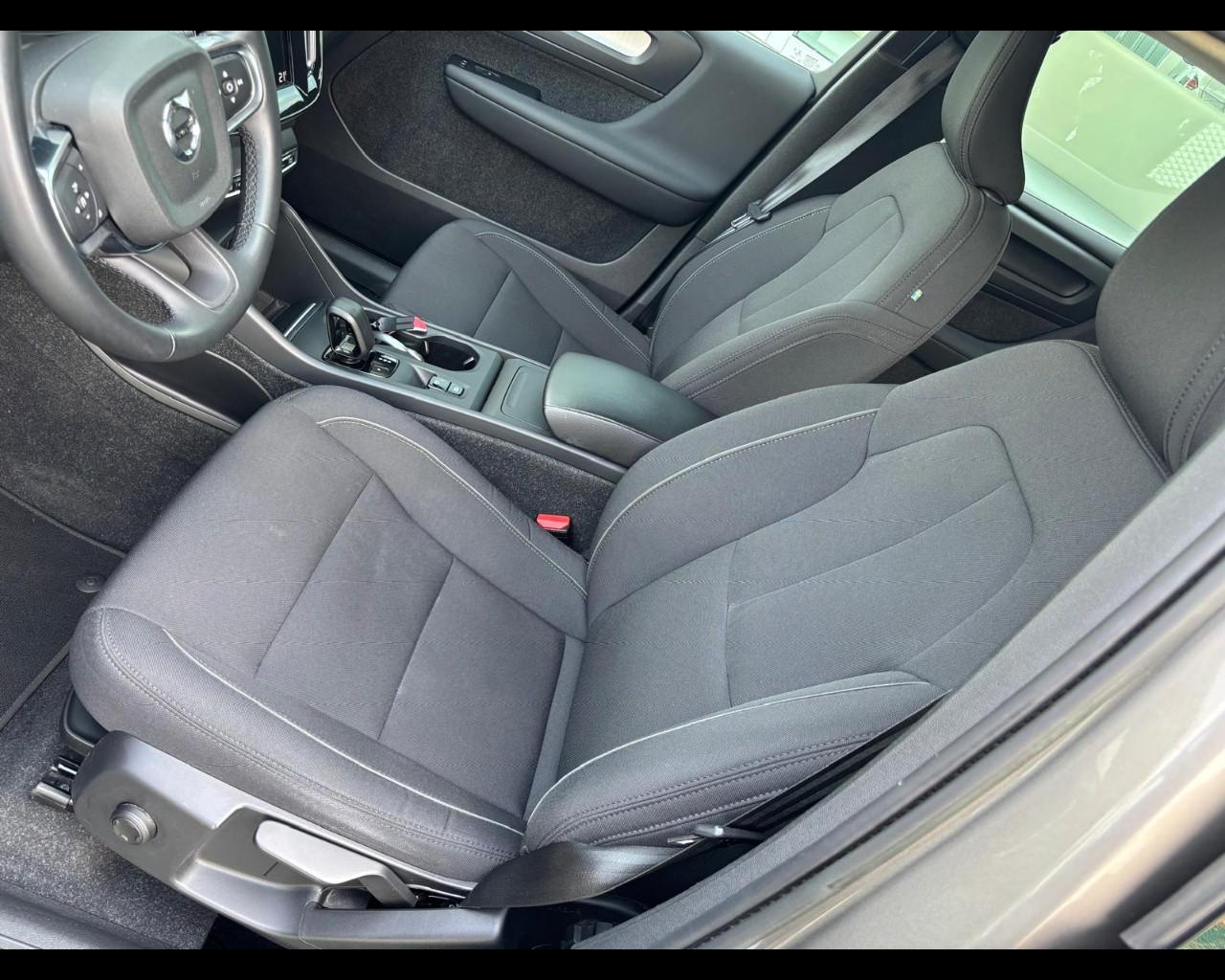 VOLVO XC40 N1 - XC40 N1 1.5 T2 Momentum geartronic AUTOCARRO