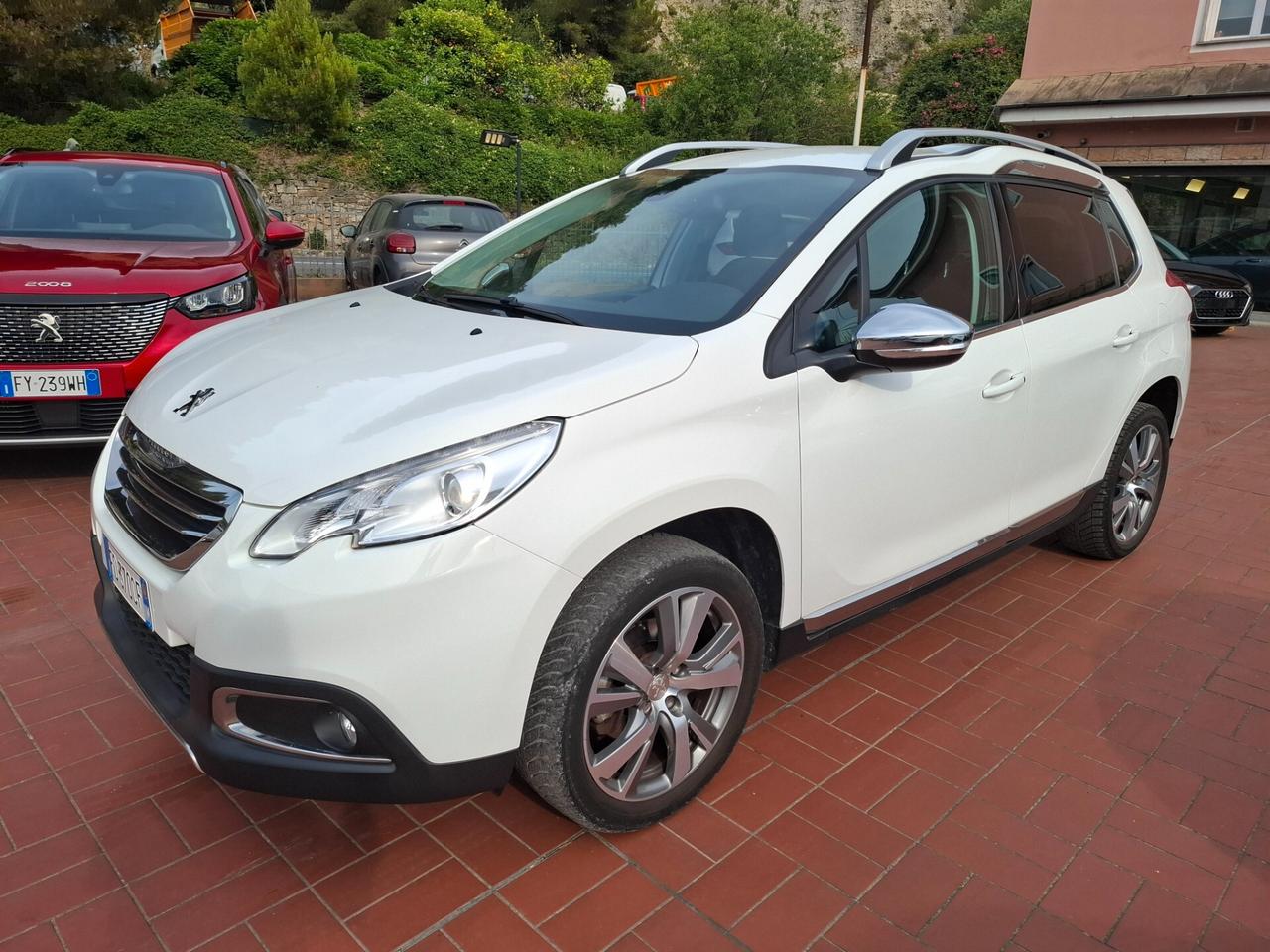 Peugeot 2008 BlueHDi 120 S&S Allure