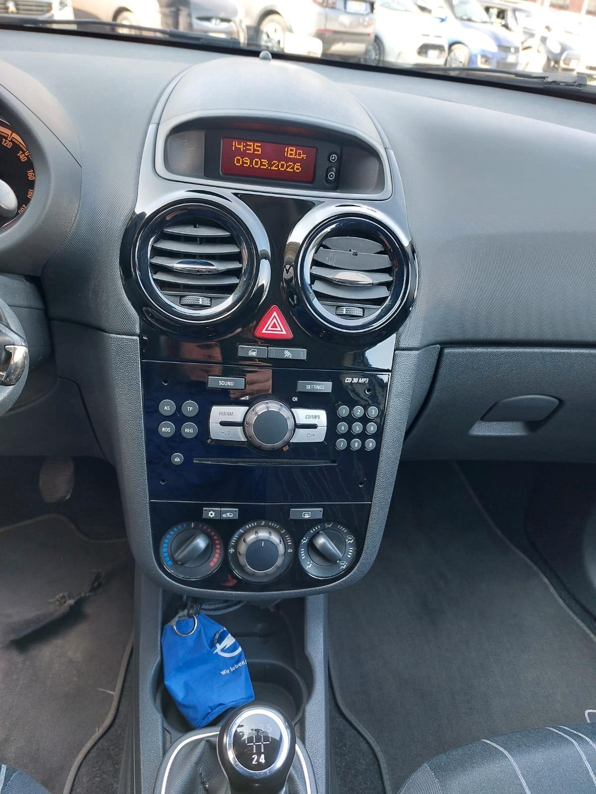 Opel Corsa 1.2 80CV 3 porte GPL- UNICO PROPRIETARIO