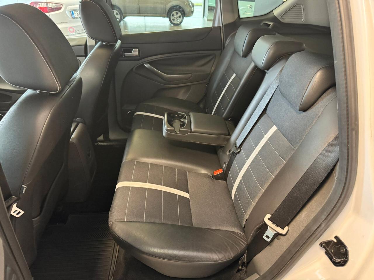 Ford Kuga 2.0 TDCi 136 CV 4WD Titanium DPF