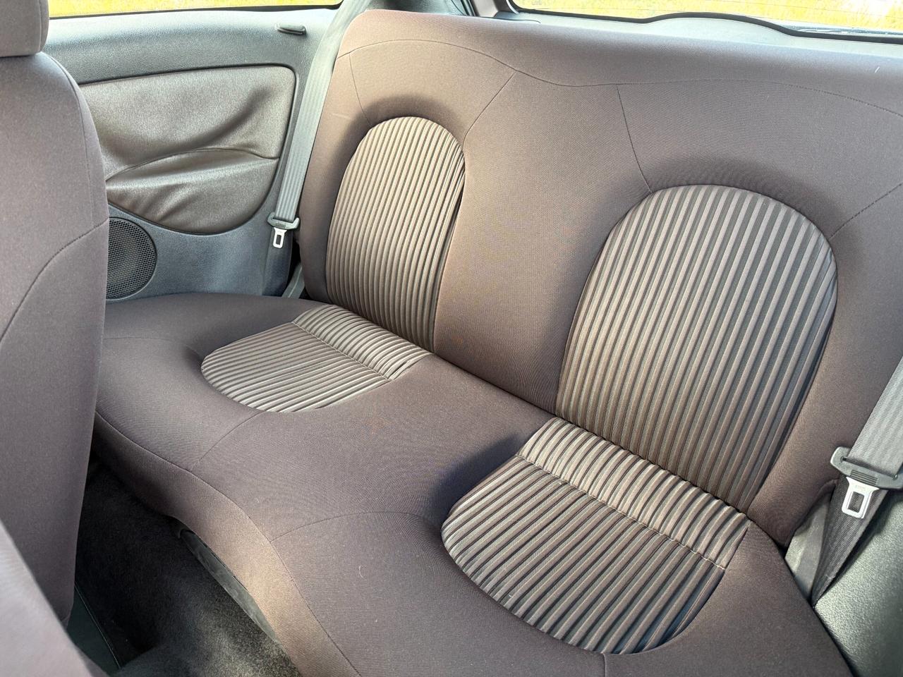 Lancia Ypsilon 1.3 MJT 90 CV MomoDesign