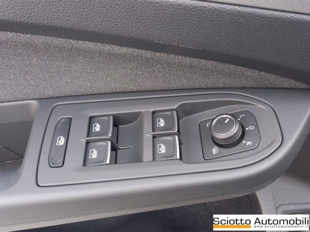 VOLKSWAGEN Golf 1.5 TSI eHybrid DSG Life