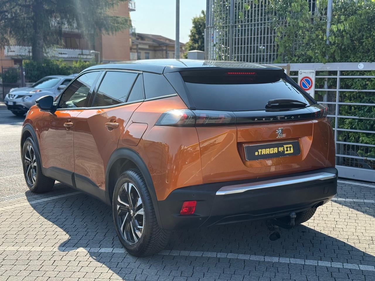 Peugeot 2008 PureTech 100 Allure + GARANTITA