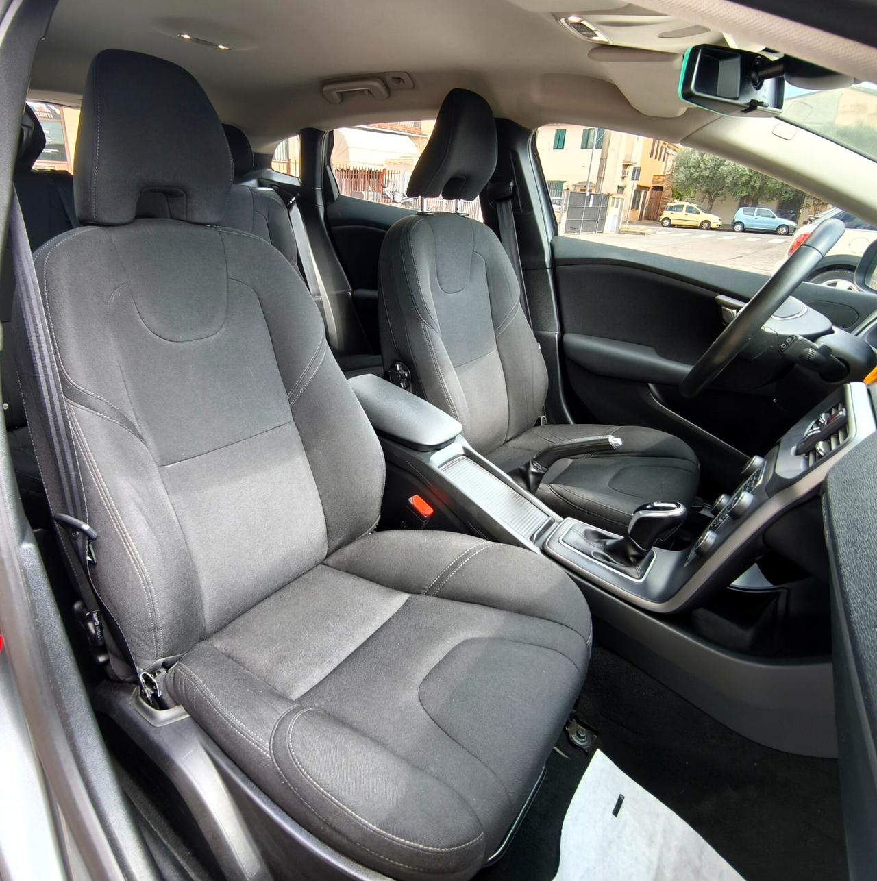 Volvo V40 Cross Country D2 Geartronic Business Plus