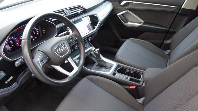 AUDI Q3 35 TFSI mhev S-Tronic Business