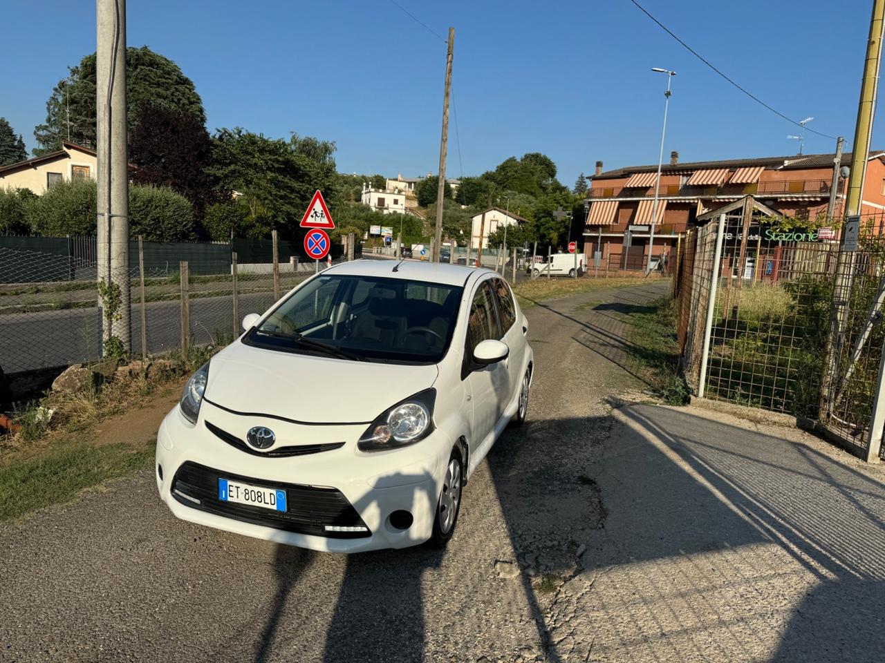 Toyota Aygo 1.0 12V VVT-i 5 porte Active Connect NEOPATENTATI