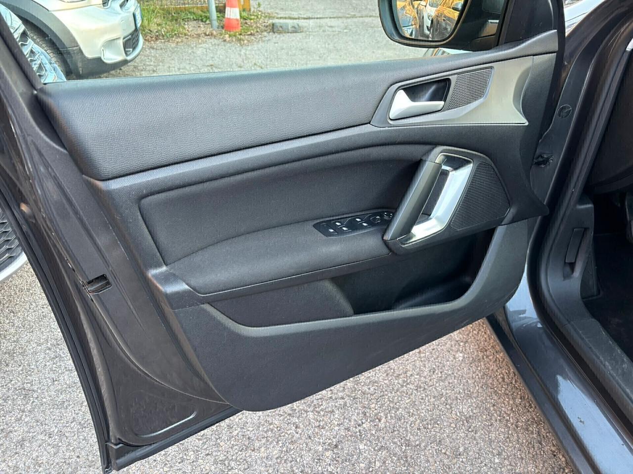 Peugeot 308 BlueHDi 130 S&S SW GT Line