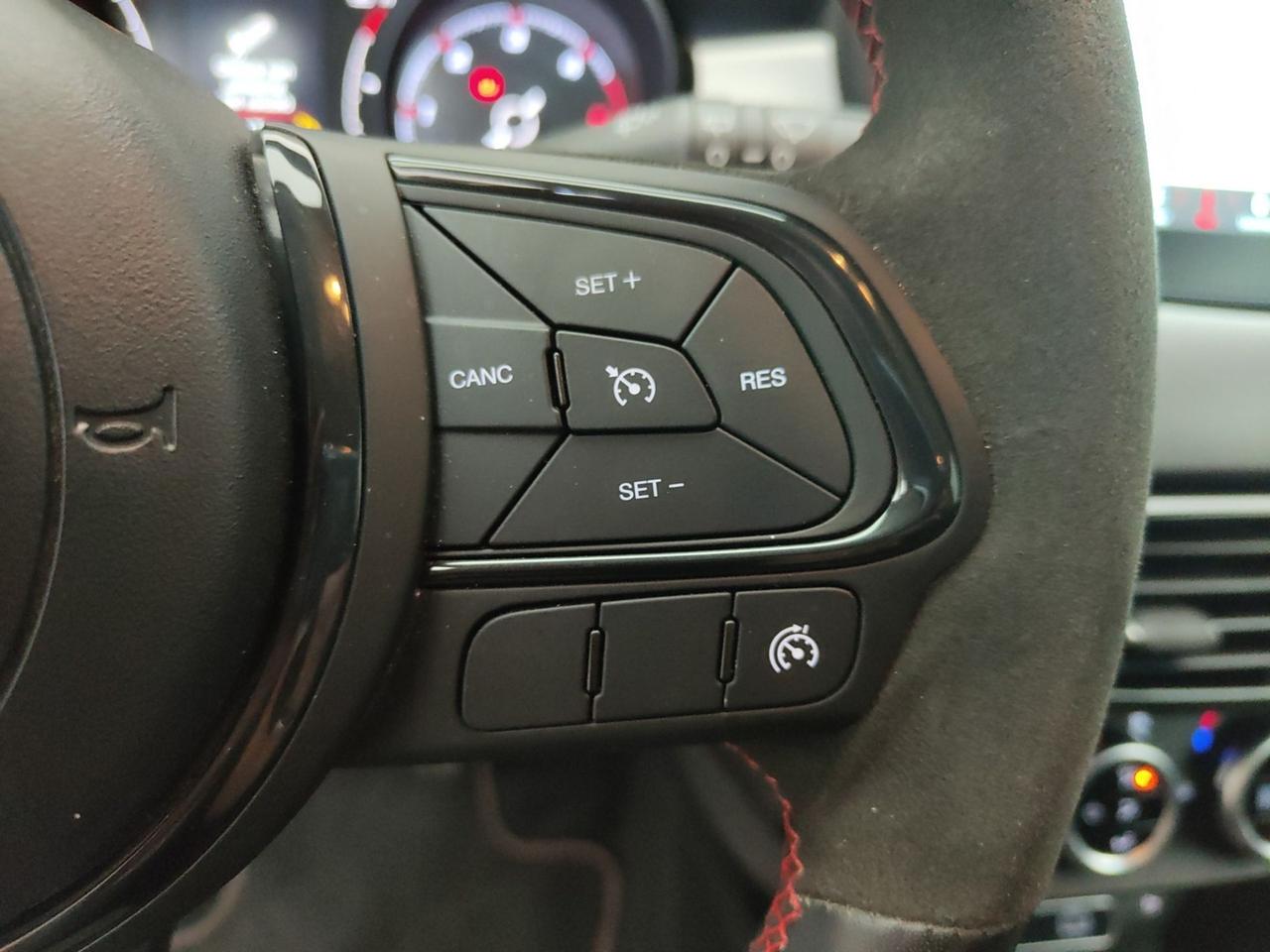 FIAT 500X 2022 1.3 MJT 95CV SPORT
