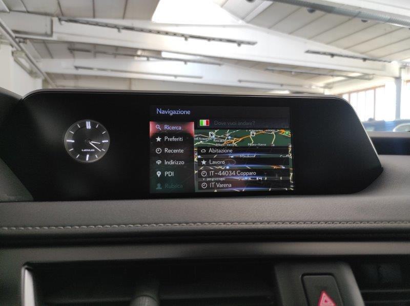 LEXUS UX - UX Hybrid Business