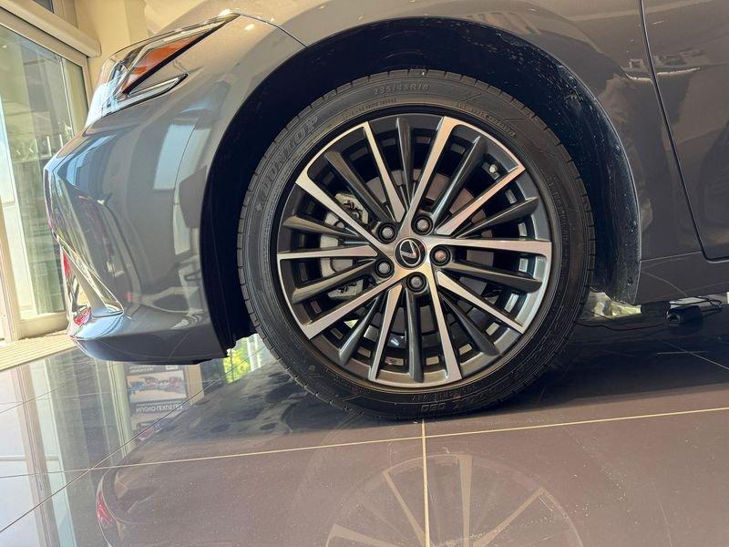 Lexus ES Hybrid Executive