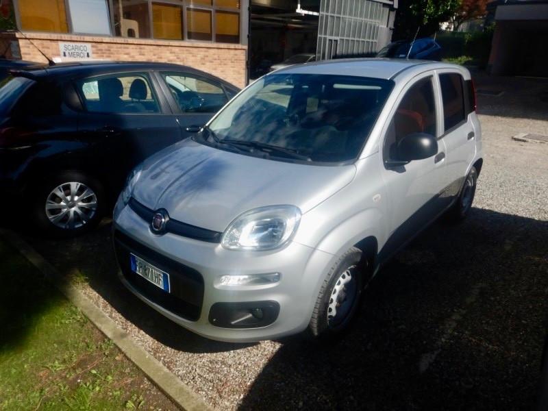 Fiat Panda 1.2 benzina van 2 posti autocarro in arrivo