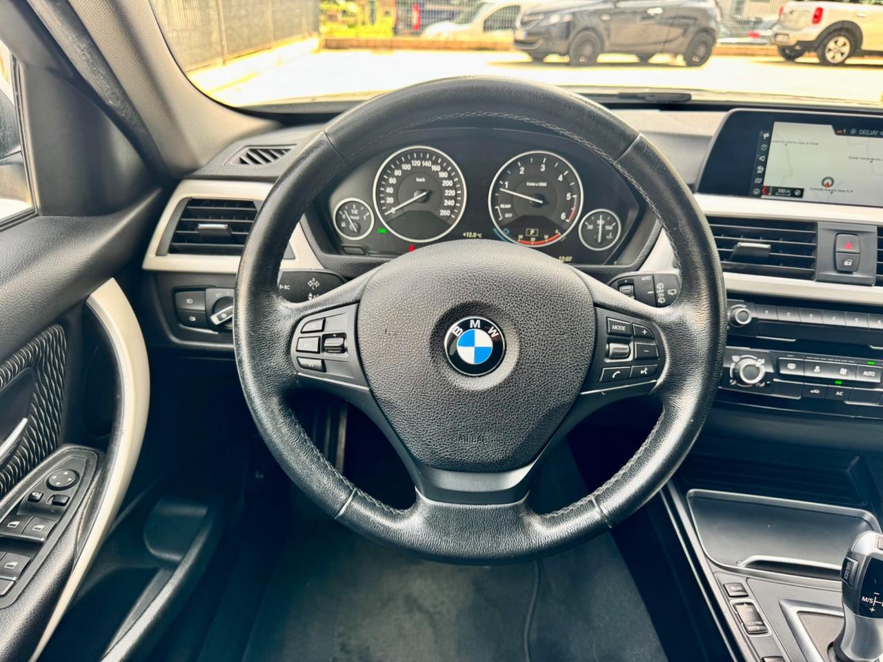 Bmw 320 320d xDrive Touring Business Advantage