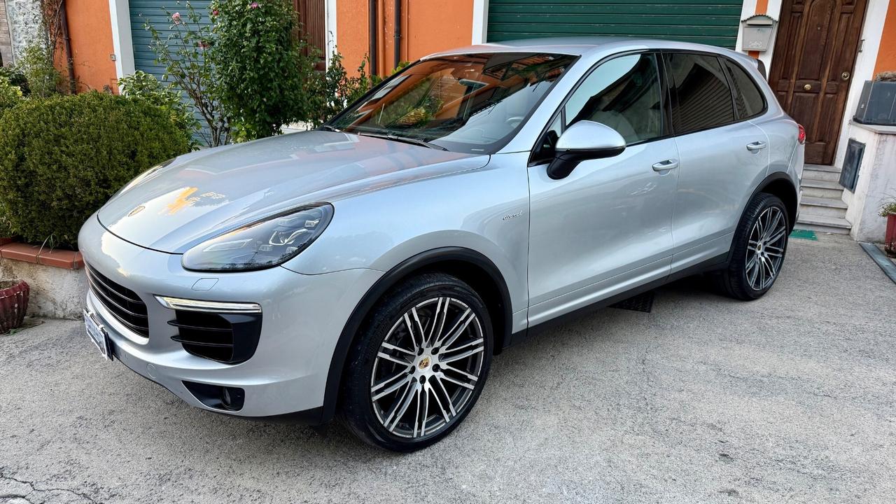 Porsche Cayenne 3.0 Diesel Platinum Edition