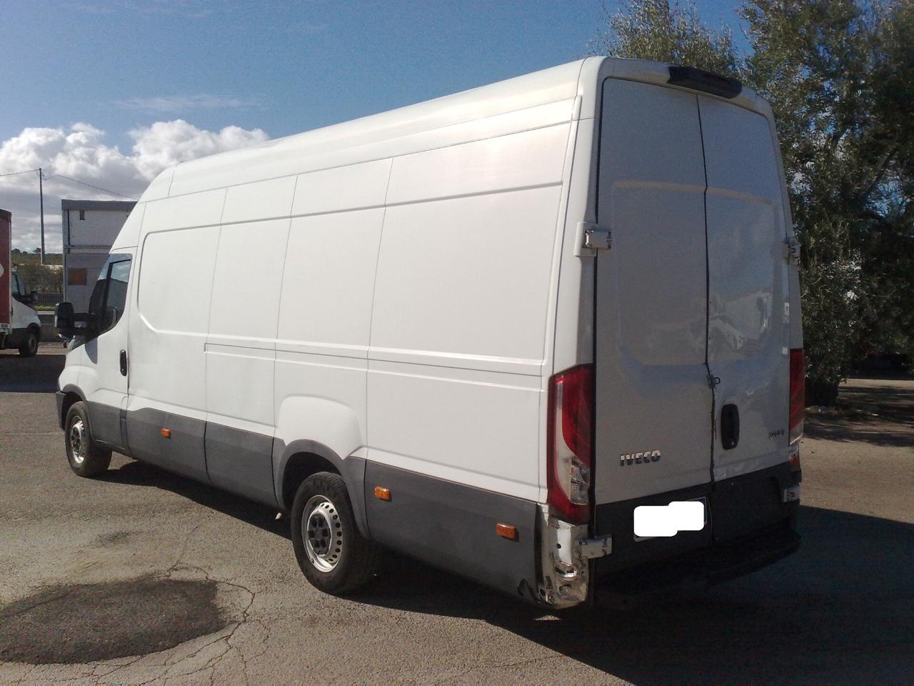 Iveco Daily 35s14 2.3hpt GRANVOLUME - 2019