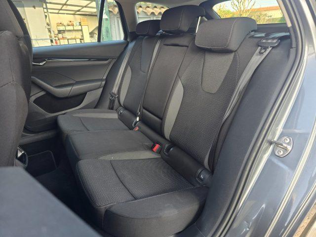 SKODA Octavia 2.0 TDI EVO Wagon PREZZO REALE Executive Navi LED+