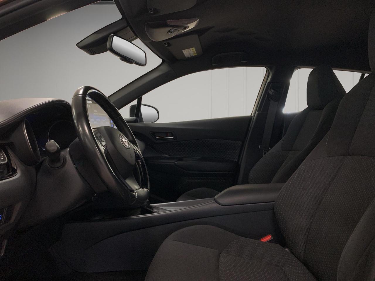 Toyota C-HR 1.8h Active 2wd e-cvt