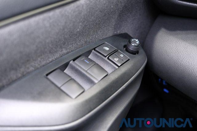 TOYOTA Yaris 1.5 HYBRID 5 PORTE TREND FARI LED NEOPATENTATI