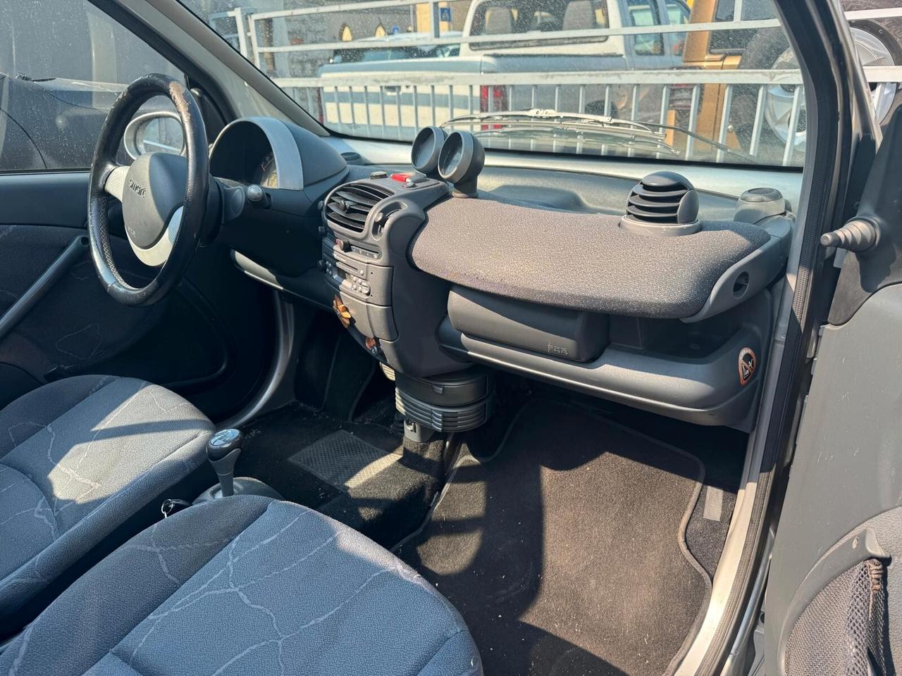 Smart ForTwo 700 cabrio passion (45 kW) TENUTA BENE GOMME NUOVE