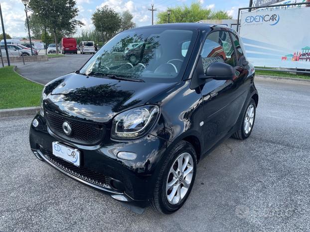 Smart fortwo coupe 1.0 Youngster 71cv twinamic
