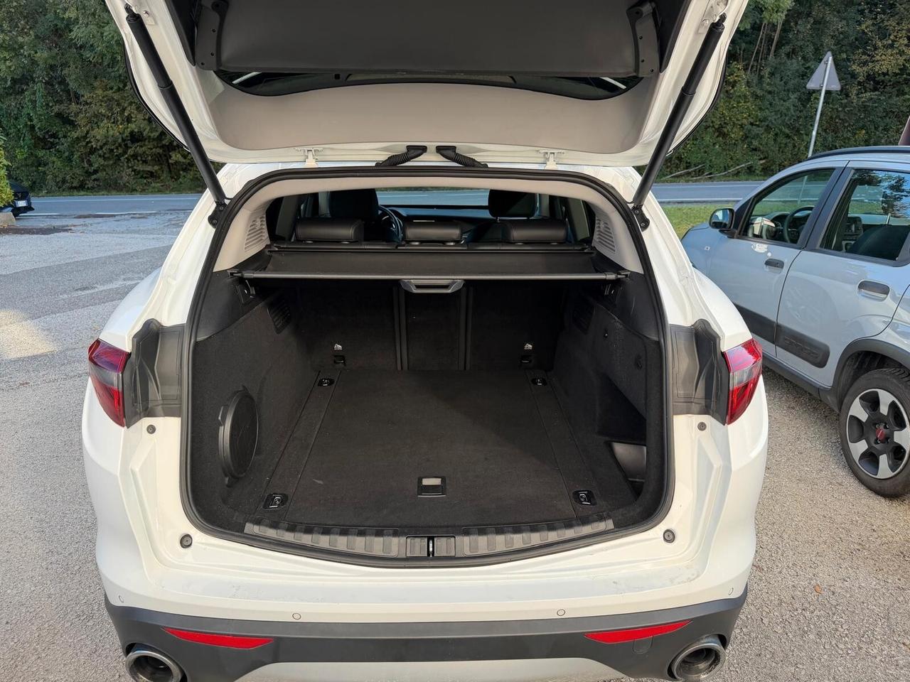 Alfa Romeo Stelvio 2.0 Turbo 280 CV AT8 Q4 First Edition